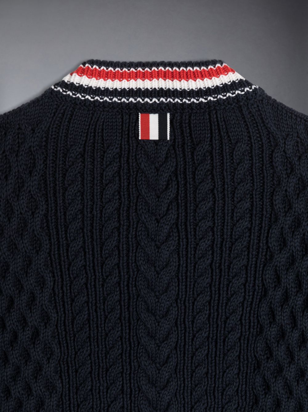 Boys's Thom Browne ARAN CABLE CRICKET STRIPE V-NECK Pullover Blue | PVE43B56579