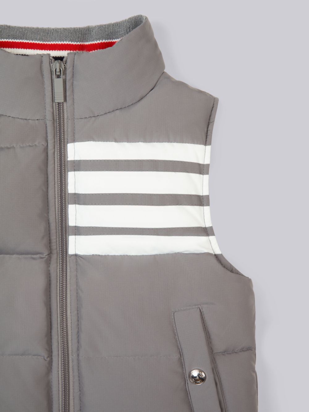 Boys's Thom Browne Medium Ripstop Downfilled Sleeveless 4-Bar Vest Grey | HEB36P90343