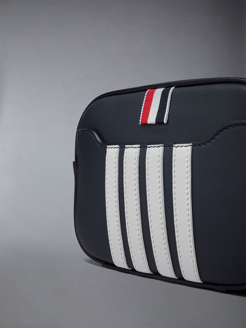 Men Thom Browne Horizontal Camera W/ 4 Bar Stripes in Smooth Calf Tool Bags Blue | CXW63I31588