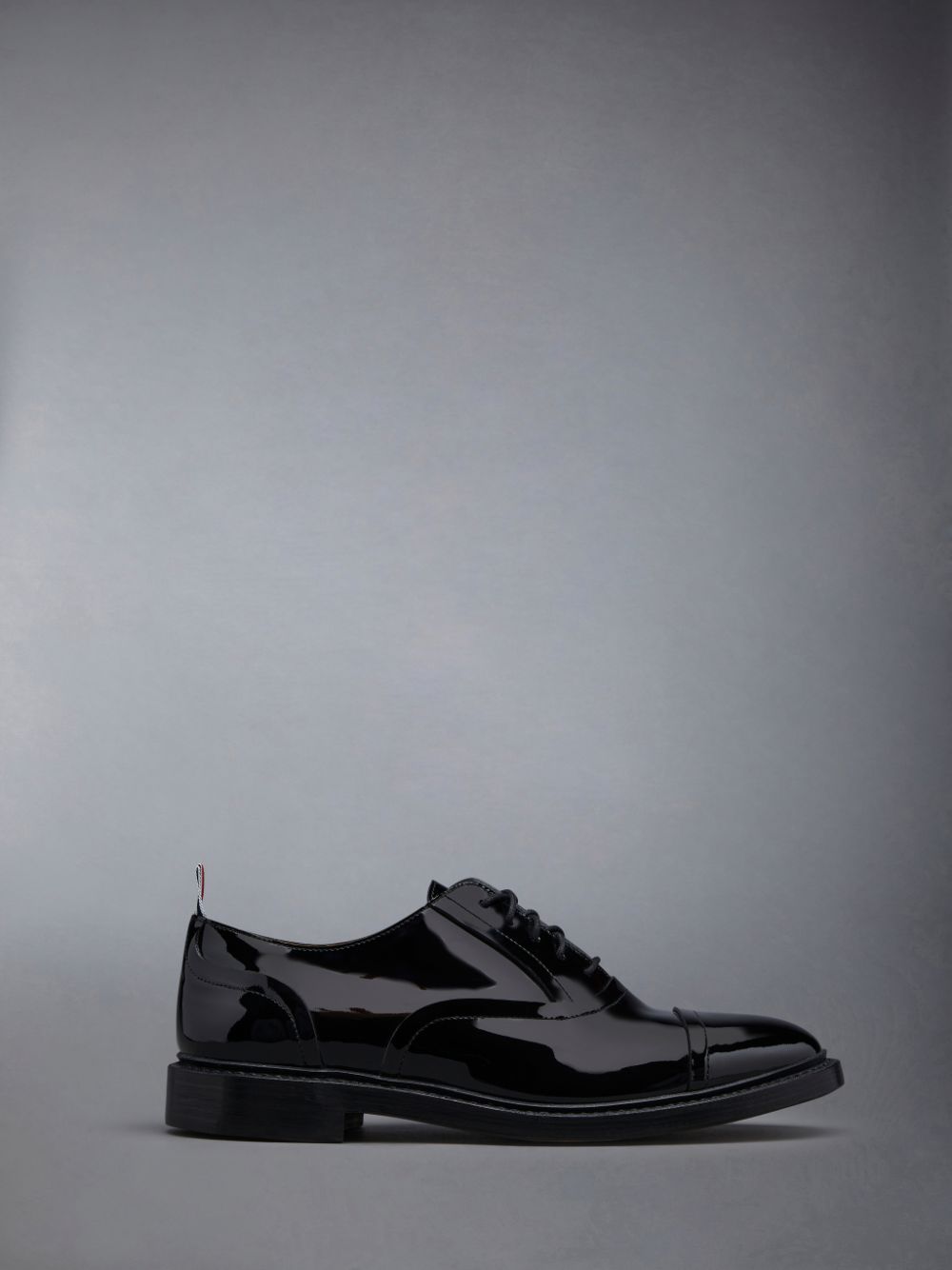 Men Thom Browne Soft Patent Raw Edge Goodyear Sole Cap Toe Oxford Shoes Black | CHT44I59177