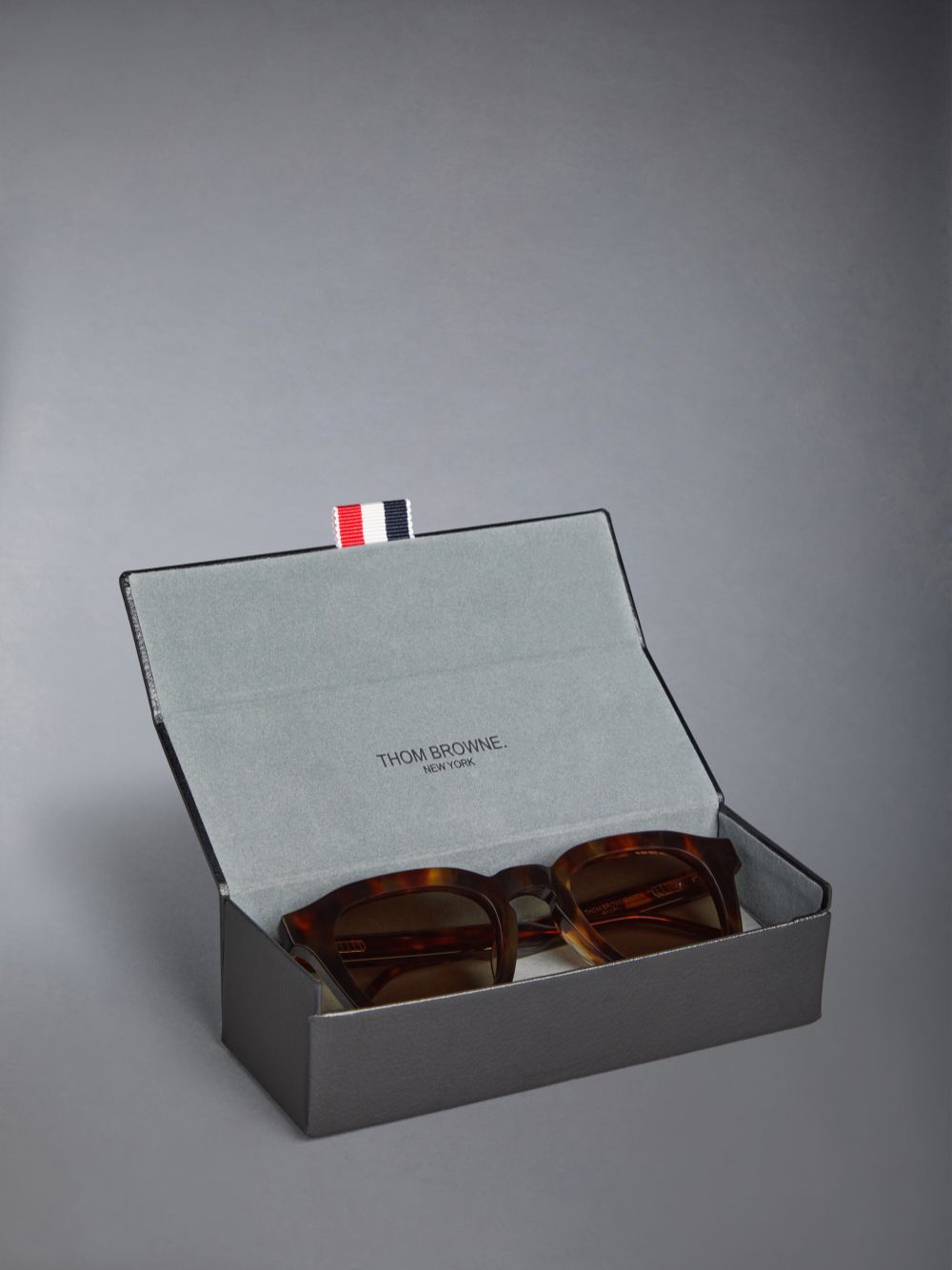 Men Thom Browne Tortoise Acetate Rectangular Sunglasses Brown | FXI99B53583