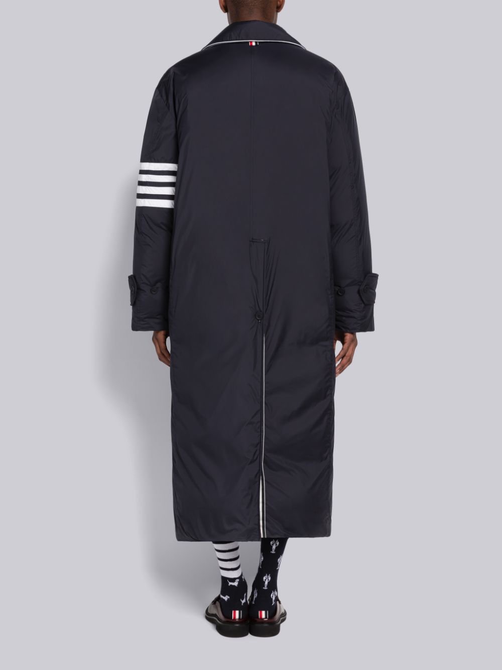 Men Thom Browne Ultra Light Nylon 4-Bar Down Filled Oversized Pea Coats Blue | VJK25A22085