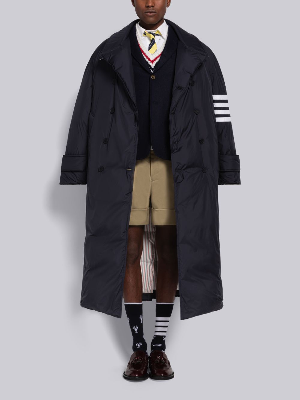 Men Thom Browne Ultra Light Nylon 4-Bar Down Filled Oversized Pea Coats Blue | VJK25A22085