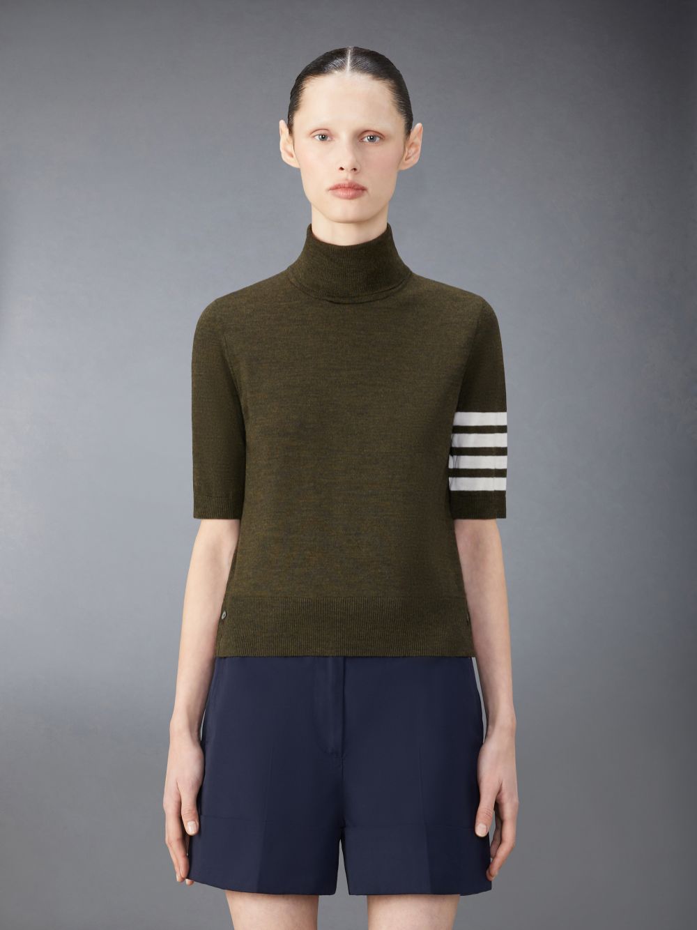 Women Thom Browne Fine Merino Wool 4-Bar Relaxed Fit Turtleneck T Shirts Green | HPT88Q65054