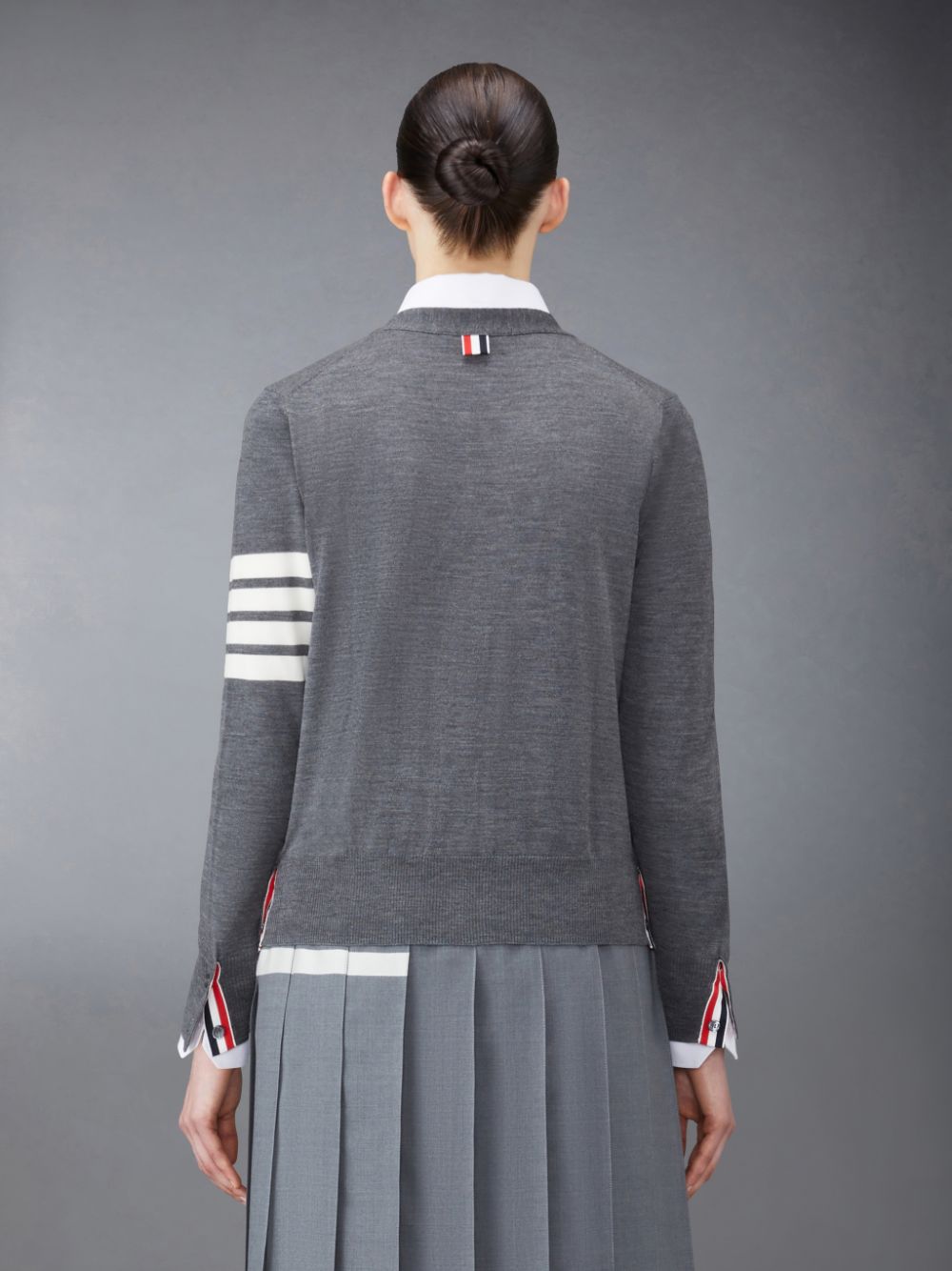 Women Thom Browne Wool 4-Bar Relaxed V-Neck Cardigan Grey | LIR15X63889